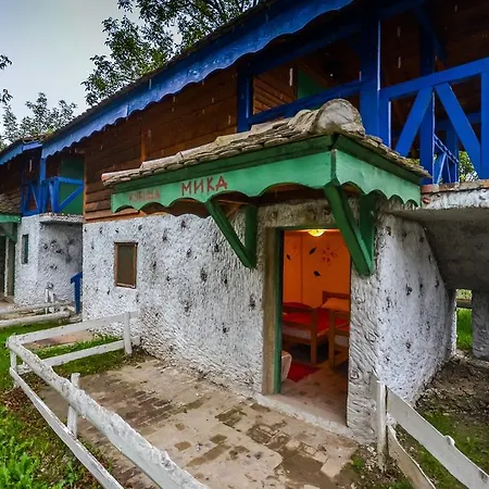 Etno Village Suncana Reka B&B