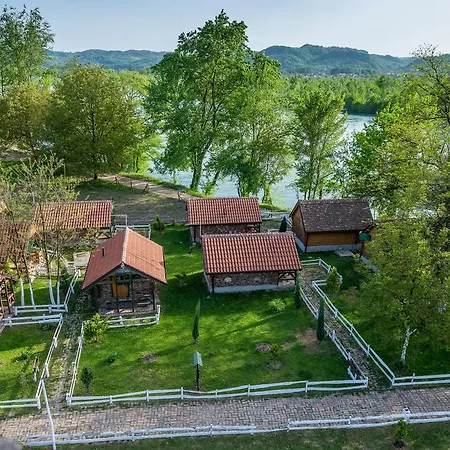 Etno Village Suncana Reka Bed & Breakfast *