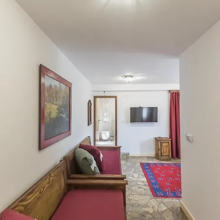 Etno Village Suncana Reka B&B Banja Koviljača