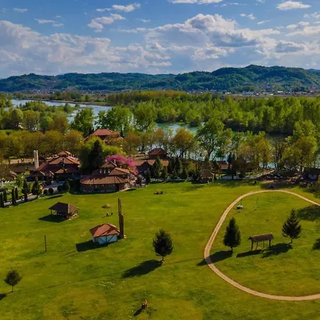 Etno Village Suncana Reka Banja Koviljaca